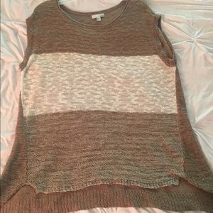 Capped sleeve knit top